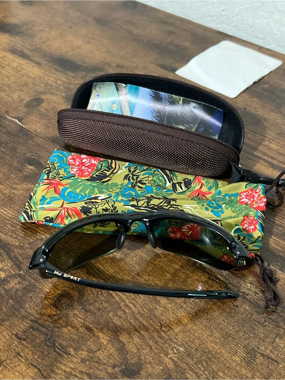 Maui Jim Black Sport Sunglasses with Brown Case and Floral Pouch